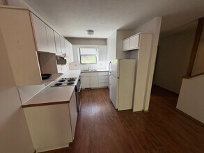 511 E Jackson St in Ozark, MO - Building Photo - Building Photo