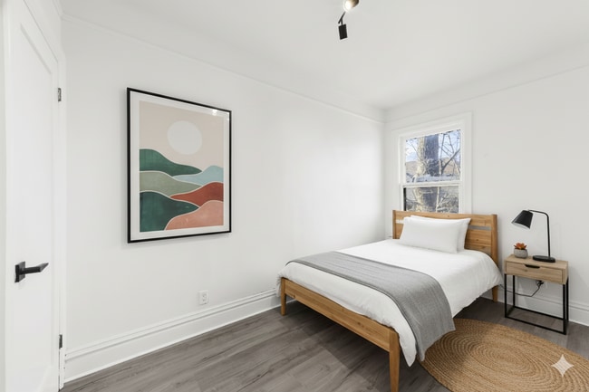 property at 166 Wentworth St S