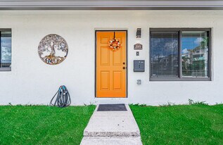 2015 Wilkins Ave in West Palm Beach, FL - Building Photo
