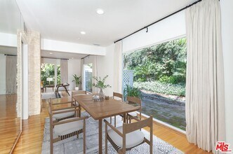 9534 Gloaming Dr in Beverly Hills, CA - Building Photo - Building Photo