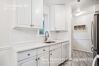 7116 Wayne Dr in Annandale, VA - Building Photo - Building Photo