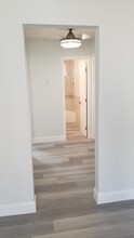 5667 Fountain Ave, Unit #8 in Los Angeles, CA - Building Photo - Building Photo