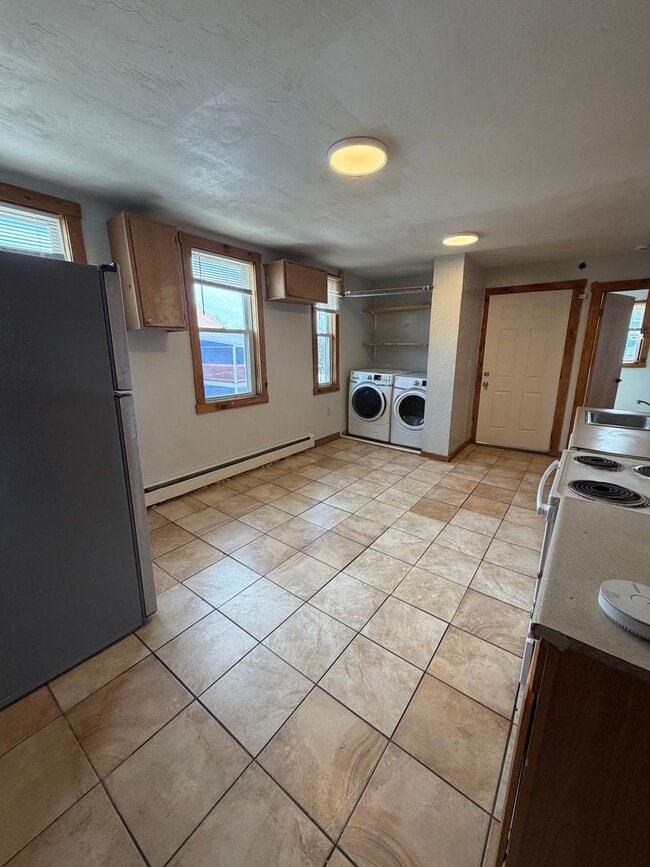 127 Austin St in Worcester, MA - Building Photo - Building Photo