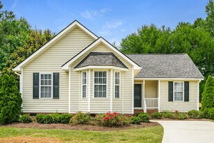 412 Birdsong Way in Holly Springs, NC - Building Photo