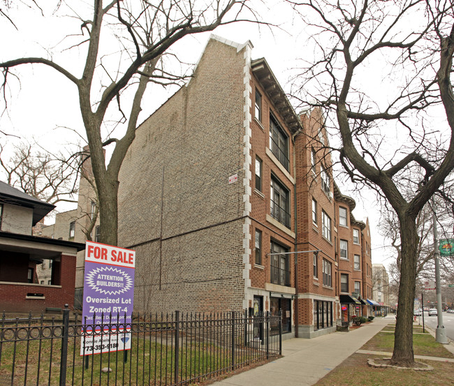 7001-7013 N Sheridan Rd in Chicago, IL - Building Photo - Building Photo