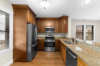 109 Harrison St in Oak Park, IL - Building Photo - Building Photo
