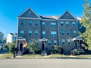 3338 Tasker Dr in Antioch, TN - Building Photo - Building Photo