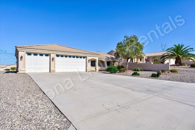 3143 Sirocco Dr in Lake Havasu City, AZ - Building Photo - Building Photo