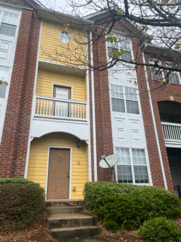 property at 1732 Pryor Rd SW