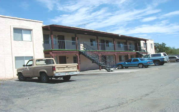 Fairviwe Apartments in Tucson, AZ - Foto de edificio - Building Photo