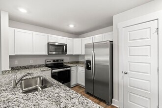 117 S Grassland Rd in Surf City, NC - Building Photo - Building Photo