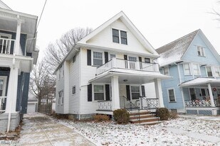 1598 Alameda Ave in Lakewood, OH - Building Photo