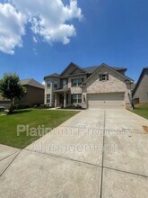 5180 Mirror Lake Dr in Cumming, GA - Building Photo - Building Photo