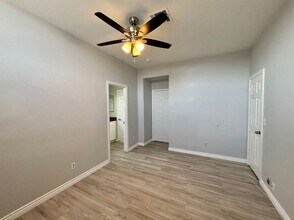 9704 Sierra Mesa Ave in Las Vegas, NV - Building Photo - Building Photo