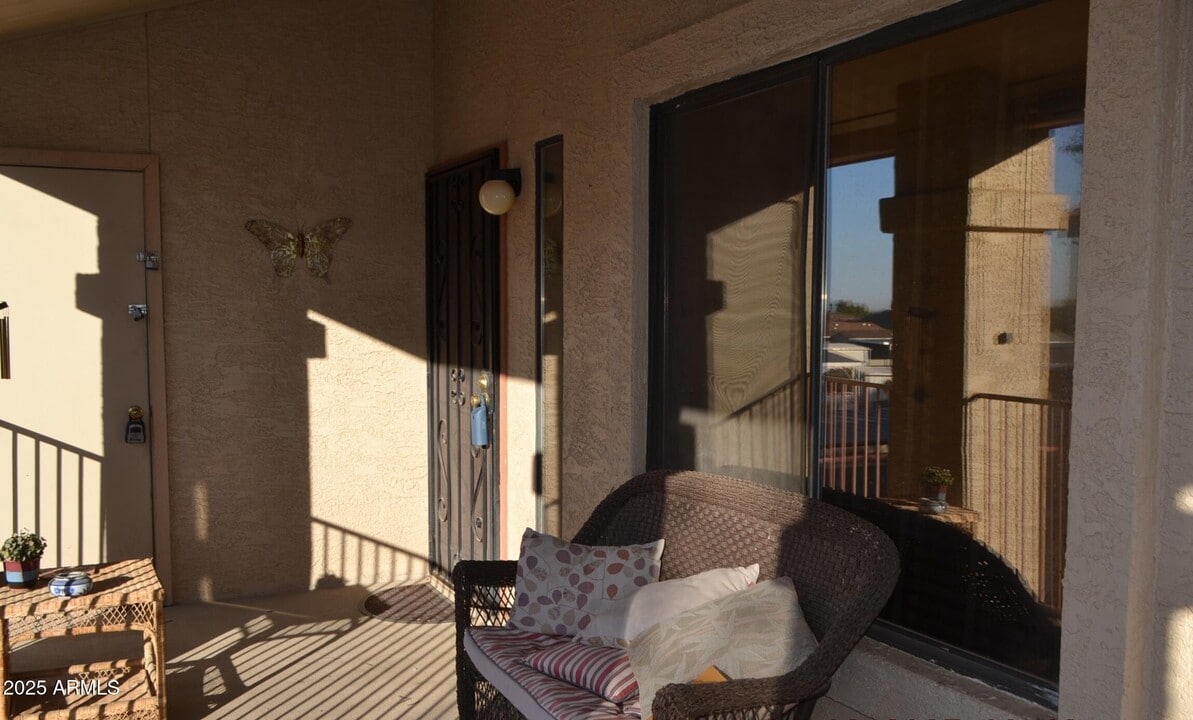 1440 N Idaho Rd in Apache Junction, AZ - Building Photo