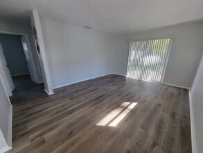 1040 25th St in Sarasota, FL - Building Photo - Building Photo