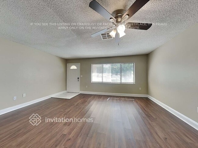 11206 Wheeling Dr in Tampa, FL - Building Photo - Building Photo