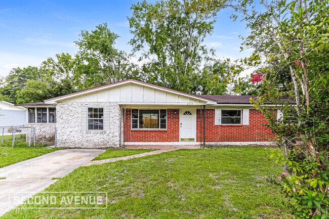 property at 5442 Foxboro Rd