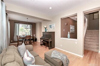 2205 170th Ave E in Lake Tapps, WA - Building Photo - Building Photo
