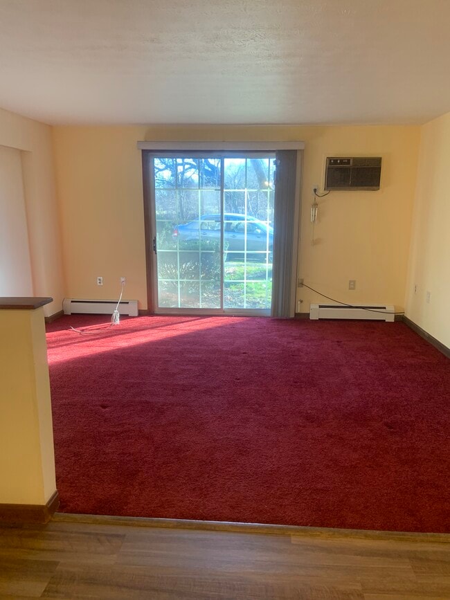 1166 Middle Tpke W, Unit 1166