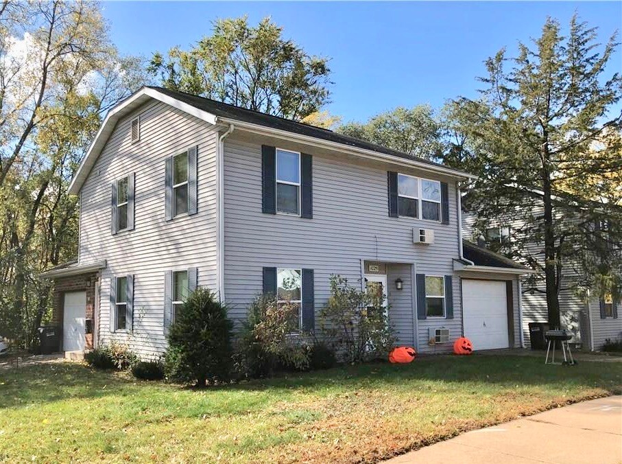 1025 E Madison St in Eau Claire, WI - Building Photo
