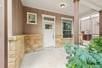 430 Old Fitzhugh Rd in Dripping Springs, TX - Building Photo - Building Photo