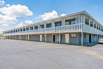 Summer Grove in Baton Rouge, LA - Building Photo - Building Photo