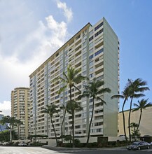The Woodrose in Honolulu, HI - Building Photo - Building Photo