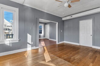 13R Plain St in Taunton, MA - Building Photo - Building Photo