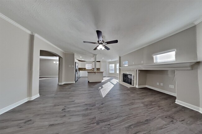 32106 Willow Creek Park in Conroe, TX - Building Photo - Building Photo