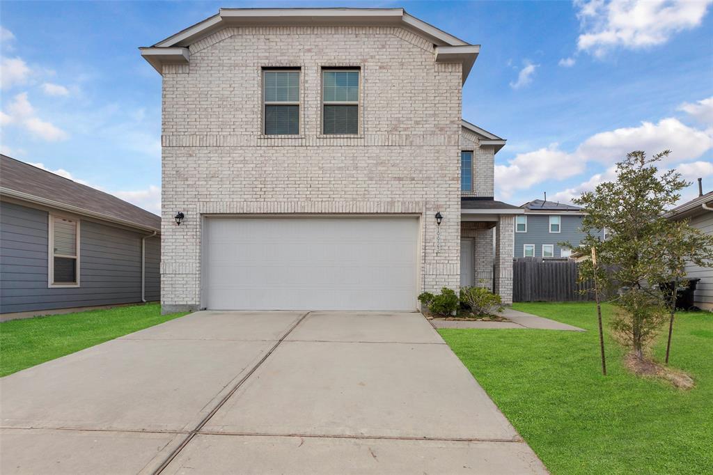 19923 Cypress Holly Ln in Porter, TX - Foto de edificio