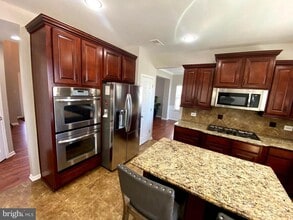 2716 Lake Forest Dr in Upper Marlboro, MD - Building Photo - Building Photo