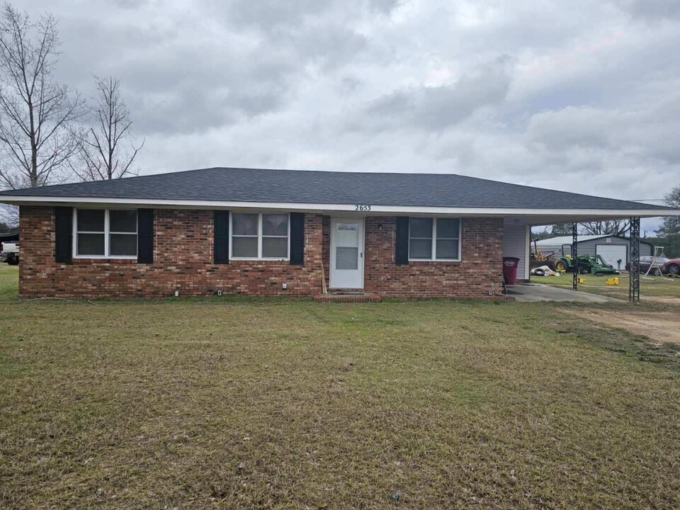 2653 Seven Oaks Rd in Waynesboro, GA - Foto de edificio