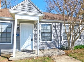 814 Anderson St in Denton, TX - Building Photo - Building Photo