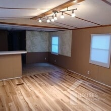 154 Schoolyard Rd in Boiling Springs, SC - Building Photo - Building Photo
