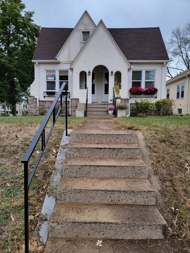 property at 4850 S 28th Ave