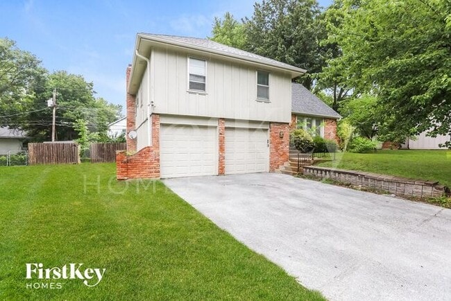 13028 W 100th Terrace in Lenexa, KS - Building Photo - Building Photo