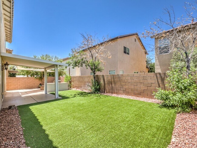 4133 N Perfect Lure St