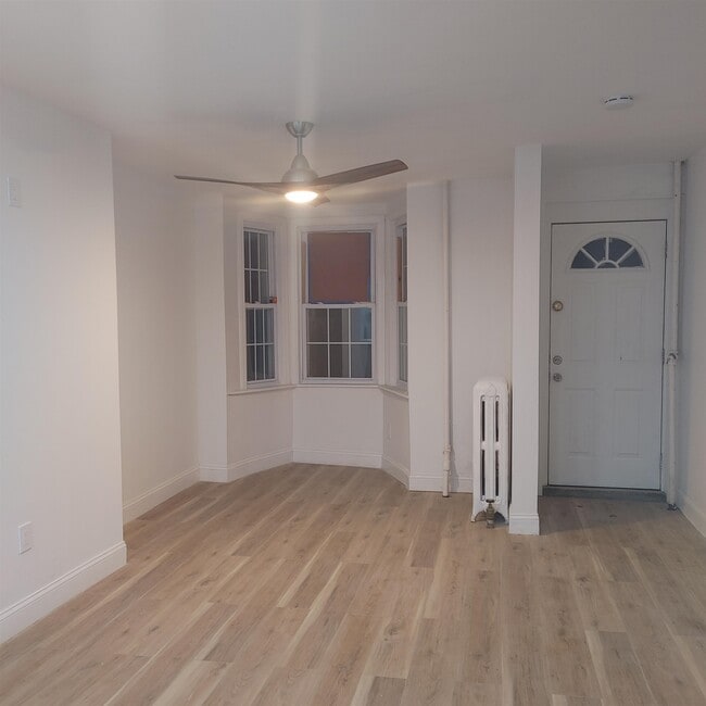 25 Lincoln St in Jersey City, NJ - Building Photo - Building Photo