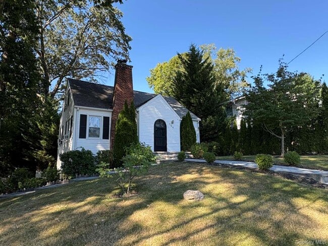 154 N Rd in White Plains, NY - Building Photo - Building Photo