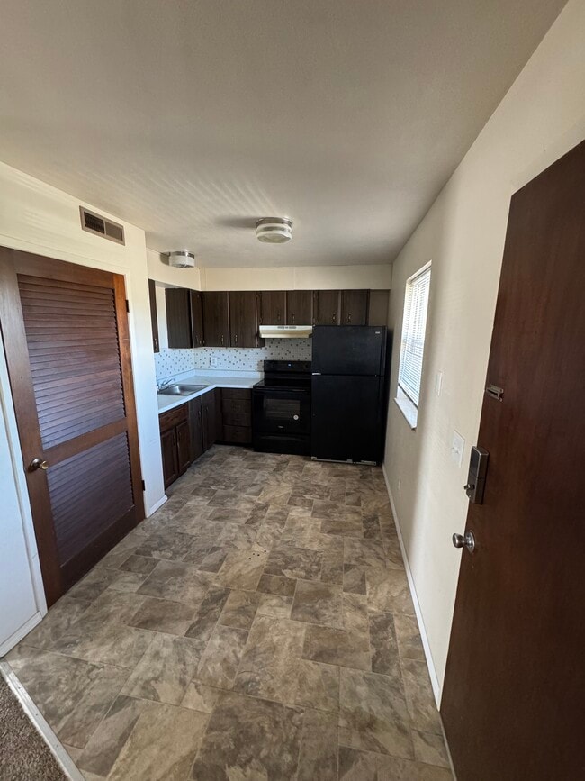109 Lee Dr, Unit 3