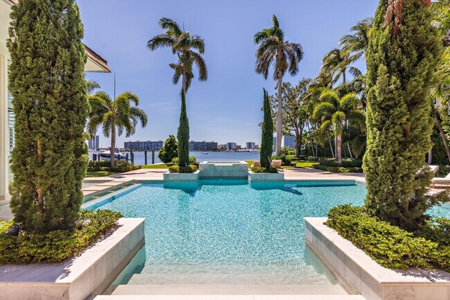 property at 11067 Old Harbour Rd