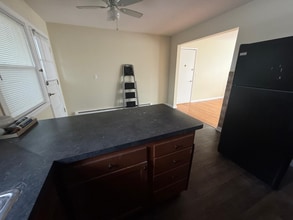 5838 W Montrose Ave, Unit 2S in Chicago, IL - Building Photo - Building Photo