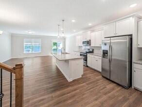 206 Brochaill Ct in Powdersville, SC - Building Photo - Building Photo