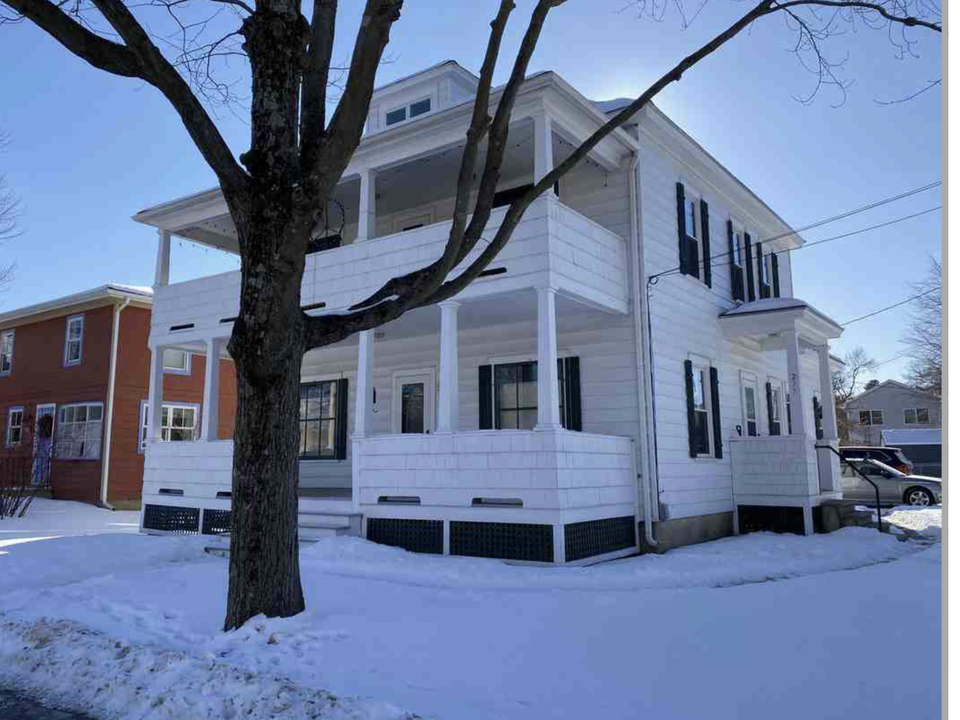 275 Flynn Ave in Burlington, VT - Building Photo