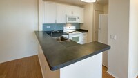 Kitchen - Canyon Ridge Apartamentos in San Diego, California