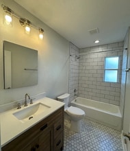 3016 W Van Buren Dr in Tampa, FL - Building Photo - Building Photo