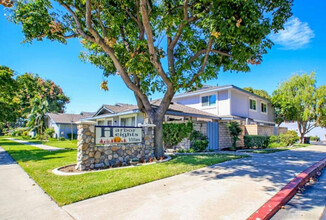 16397 Calle Castor Cir in Huntington Beach, CA - Building Photo - Building Photo