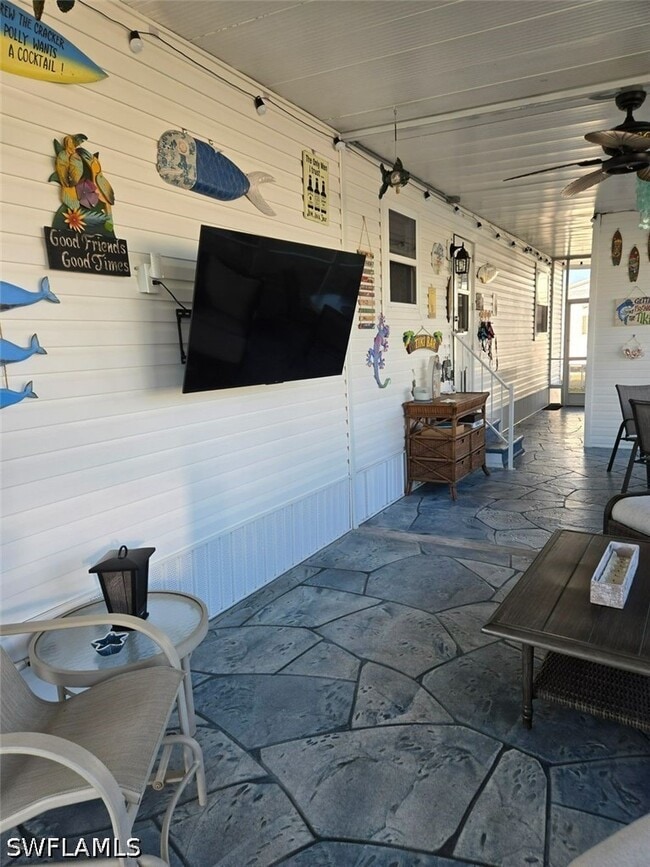 114 Elise Dr in Ft. Myers, FL - Building Photo - Building Photo