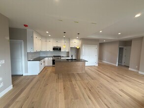 226 Curtis Dr in Longview, WA - Foto de edificio - Building Photo